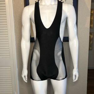 Mens SkinFit dangerous curves singlet size small.
